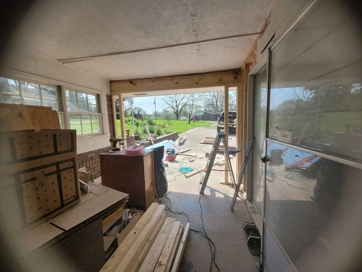 Air movers and dehumidifier for Drying & Dehumidification in Rupert